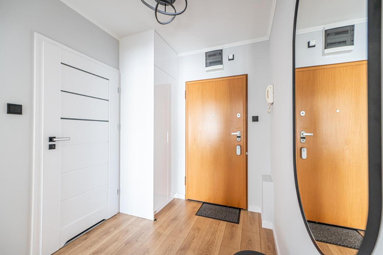 Apartment 24H With Free Garage And Ac Jagielly 5 Wroclaw Ngoại thất bức ảnh