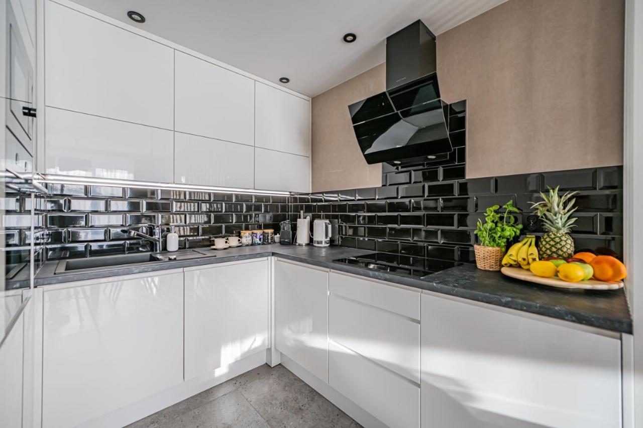 Apartment 24H With Free Garage And Ac Jagielly 5 Wroclaw Ngoại thất bức ảnh